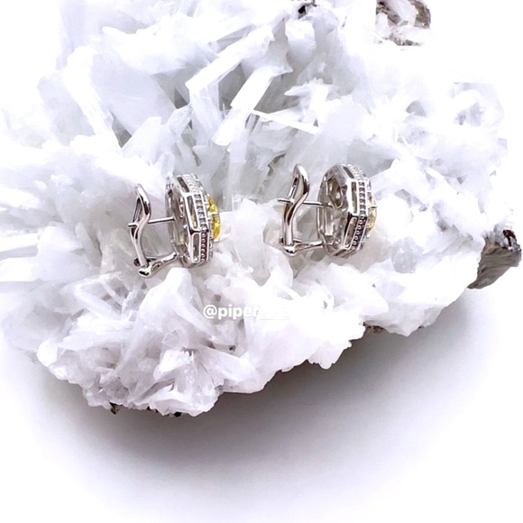 NWT Judith Ripka 4 carat Canary Crystal & White Topaz Casablanca Button Earrings - Picture 10 of 12